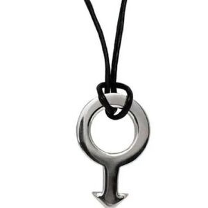 Gucci Gender Symbol Necklace⬇️